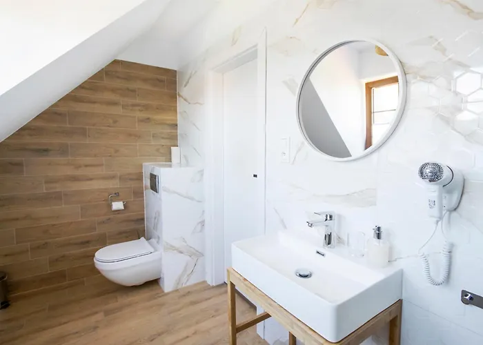 Heweliusz House * Стегна