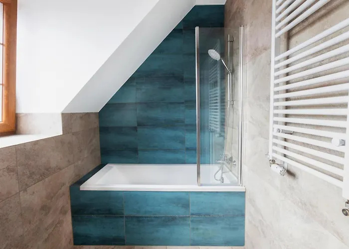 Heweliusz House Стегна